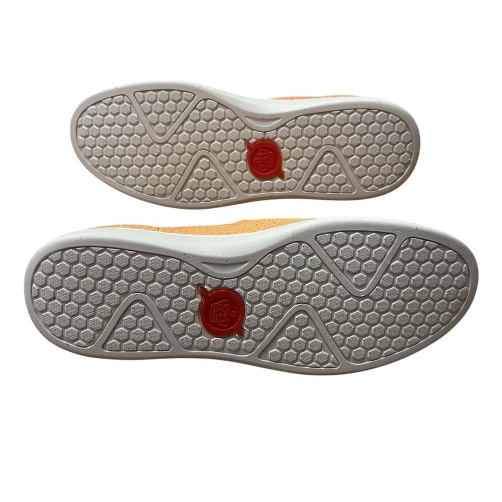 BORN Patton Slip-on Walking Shoes in Papaya Size 10 NWT